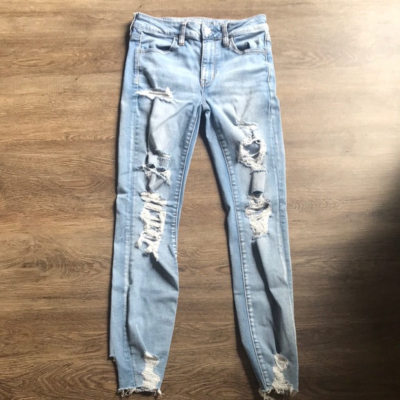 American Eagle light washed denim jeans - Picture 1 of 4